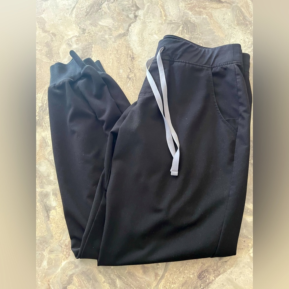 womens FIGS zemora joggers